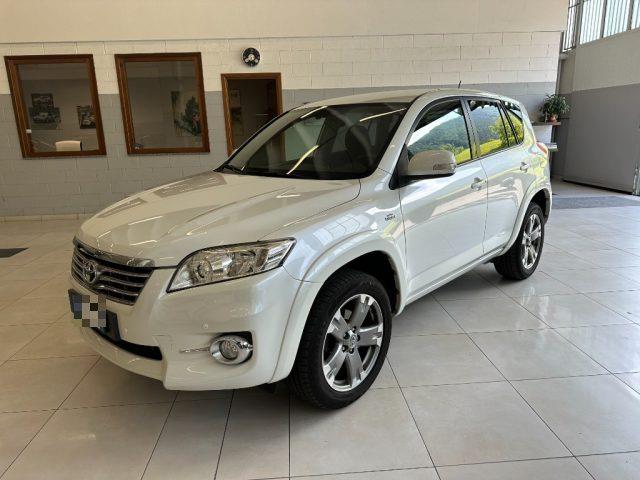 TOYOTA RAV4 2.2 D-4D 150 CV DPF Exclusive