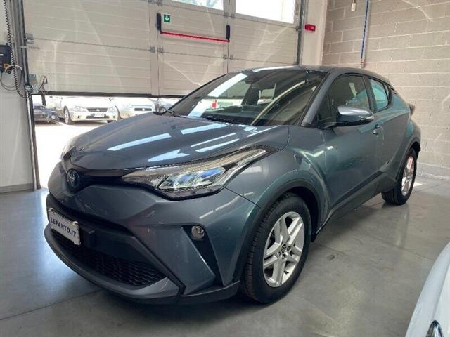 TOYOTA C-HR 1.8 Hybrid E-CVT Active