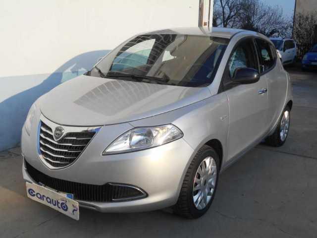 LANCIA YPSILON 3ª