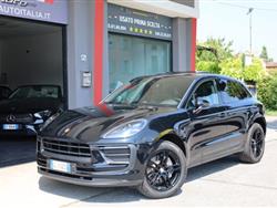 PORSCHE MACAN 2.0 PDK 265cv BLACK Tetto Panoramico