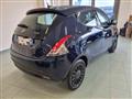 LANCIA YPSILON 1.0 FireFly 5 porte S&S Hybrid Ecochic Silver