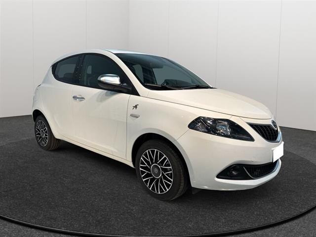 LANCIA YPSILON My21 1.0 70cv Hybrid Ferretti