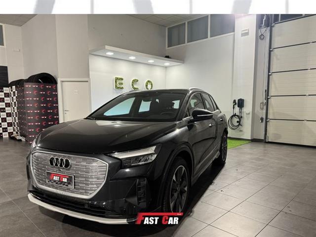 AUDI Q4 e-TRON Q4 45 e-tron Business Advanced