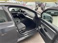 VOLKSWAGEN GOLF 2.0 TDI 115 CV SCR Life 10.000km PARI AL NUOVO