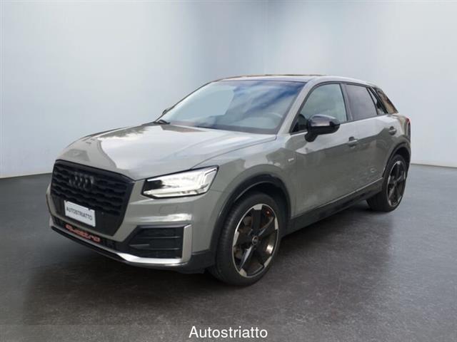 AUDI Q2 35 TFSI S tronic Identity Black