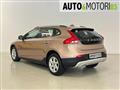 VOLVO V40 CROSS COUNTRY D2 Momentum