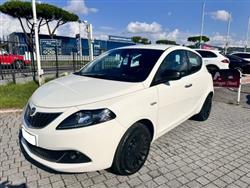 LANCIA YPSILON 1.0 FireFly 5 porte S&S Hybrid Ecochic Silver