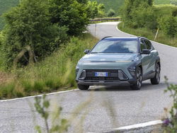 HYUNDAI NEW KONA HYBRID 1.0 T-GDI Hybrid 48V iMT XClass