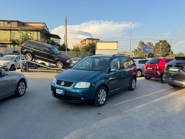 VOLKSWAGEN Touran TDI 105CV DSG Trendline