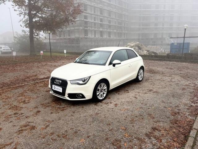 AUDI A1 1.6 tdi Attraction 105cv