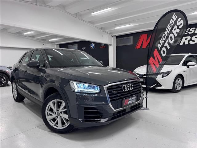 AUDI Q2 40 TDI quattro S tronic Business