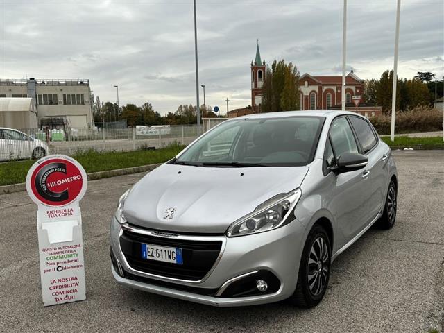 PEUGEOT 208 1.2 VTi 82 CV 5p. Allure